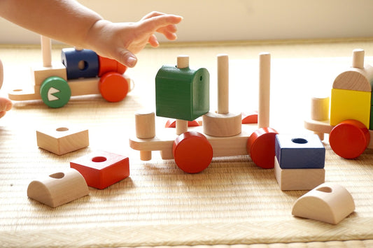 ママのストレス解消にも!子どもが独立して遊べる知育玩具