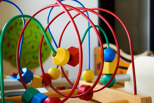 ワーキングマザー必見!「短時間でも大満足」知育玩具で子どもの可能性を広げよう